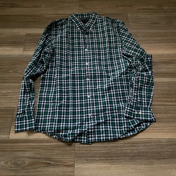 Men’s Plaid Long Sleeve Button Down - Picture 1 of 5